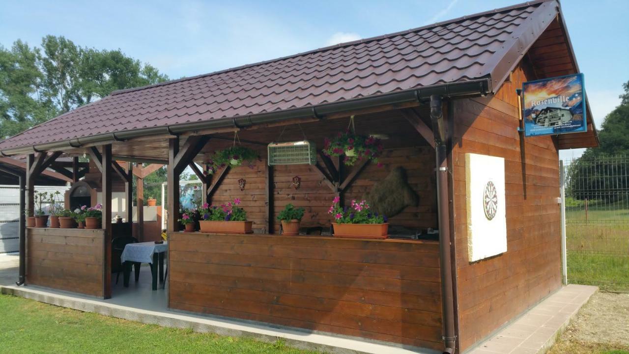 Rosenville Râşnov Exterior photo